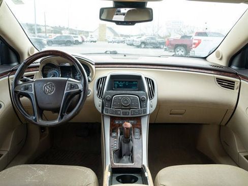 Used 2011 Buick LaCrosse CXS image 28