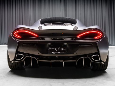 Used 2017 McLaren 570S RWD image 35