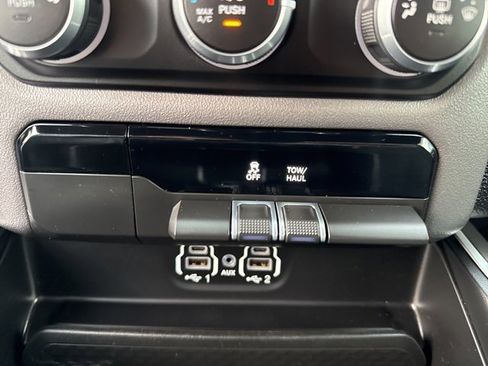 Used 2022 RAM 1500 Big Horn image 41