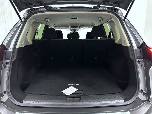 Certified 2023 Nissan Rogue SV AWD/4WD image 21