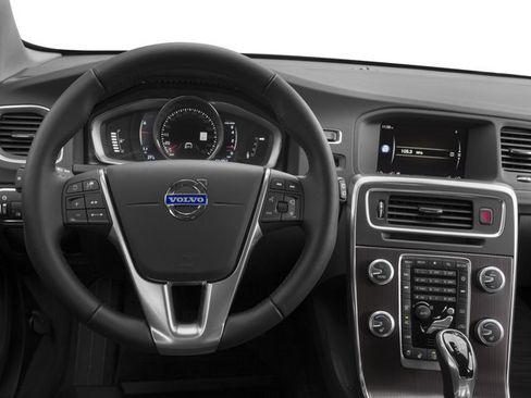 Used 2016 Volvo V60 T5 Cross Country AWD/4WD image 6