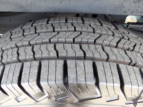 Used 2019 Chevrolet Express 3500 LS image 56