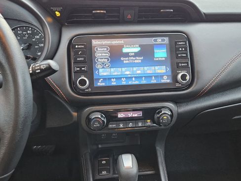 Used 2024 Nissan Kicks SR image 8