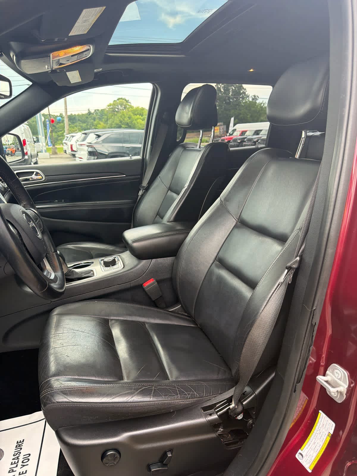 Used 2019 Jeep Grand Cherokee Limited AWD/4WD image 11