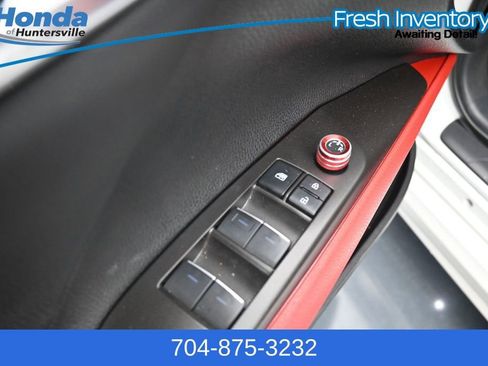 Used 2023 Toyota Camry XSE FWD image 12