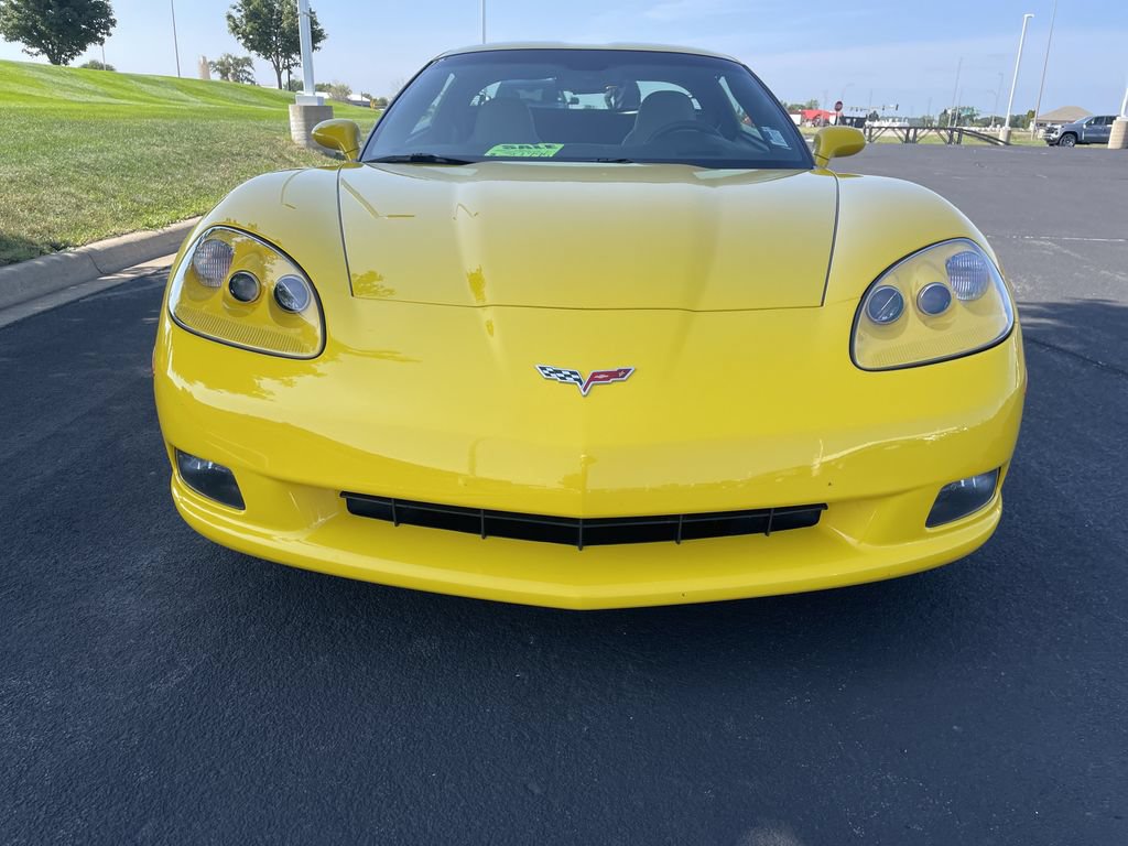 Used 2007 Chevrolet Corvette Coupe w/ Preferred Equipment Group RWD image 8