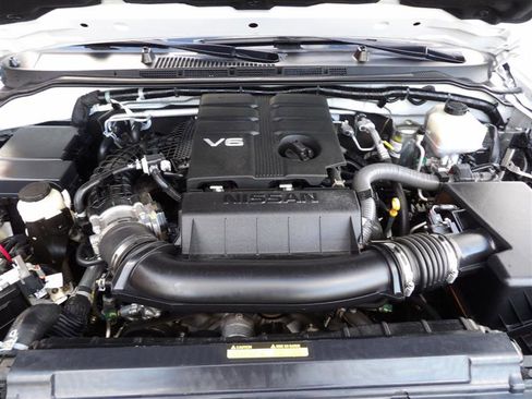 Used 2020 Nissan Frontier S image 22