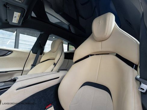 Used 2023 Ferrari Purosangue image 18