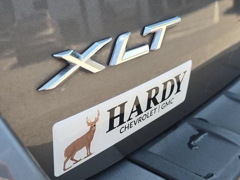 Used 2023 Ford Explorer XLT RWD image 9