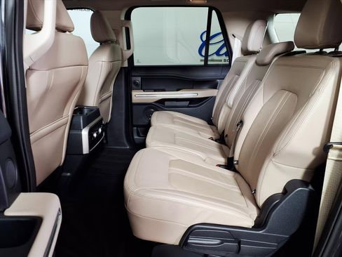 Used 2024 Ford Expedition Max Limited image 8