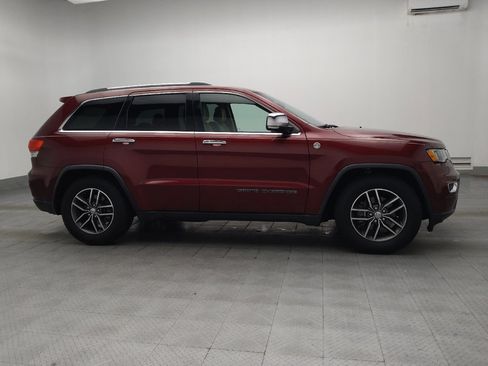 Used 2017 Jeep Grand Cherokee Limited AWD/4WD image 11