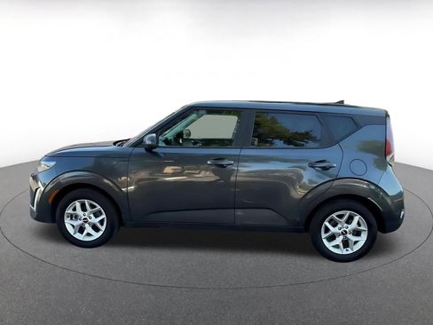 Used 2025 Kia Soul LX w/ LX Technology Package image 7
