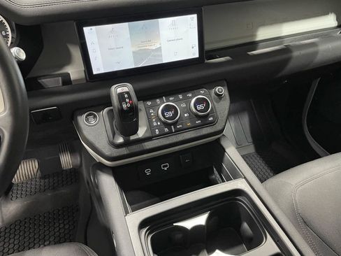 Used 2020 Land Rover Defender 110 AWD/4WD image 12