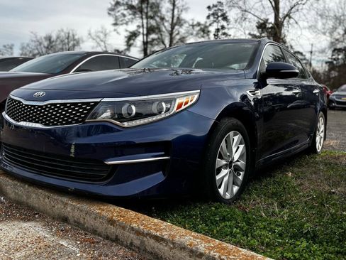 Used 2016 Kia Optima EX image 3