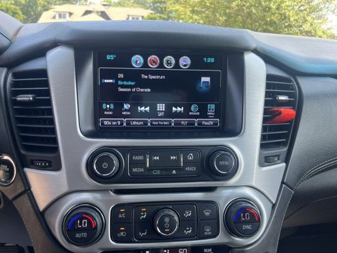 Used 2019 GMC Yukon SLT image 25