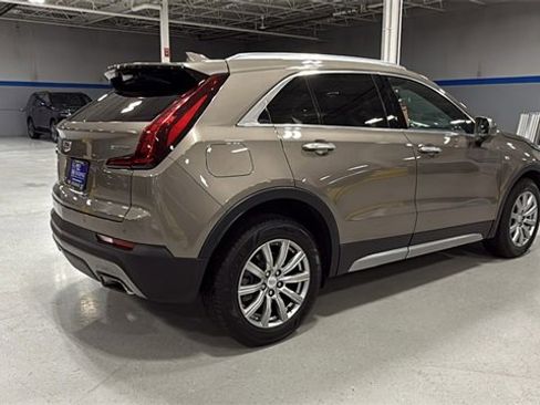 Used 2020 Cadillac XT4 Premium Luxury w/ Cold Weather Package image 4