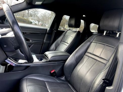Used 2020 Land Rover Range Rover Evoque SE image 14