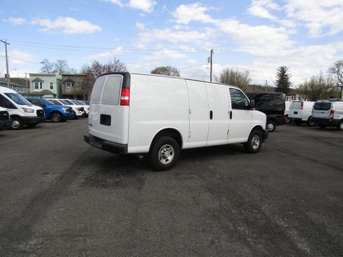 Used 2021 Chevrolet Express 2500 w/ Driver Convenience Package RWD image 34