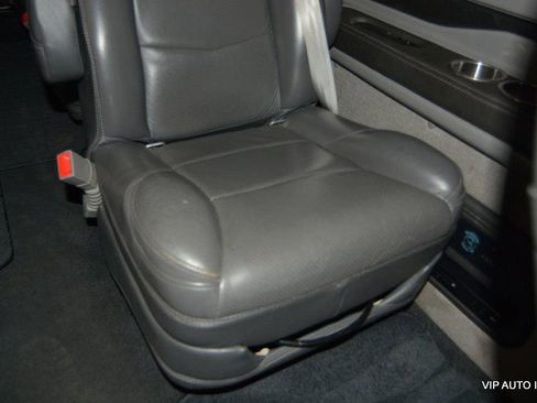 Used 2020 GMC Savana 2500 Extended w/ Enhanced Convenience Package image 30