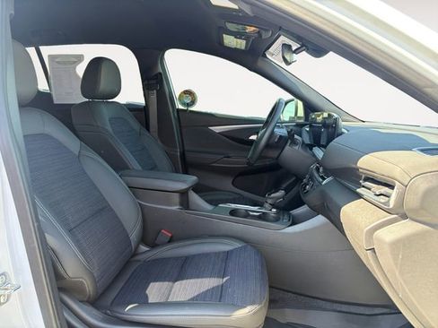Used 2025 Buick Envista Preferred w/ Convenience I Package FWD image 15