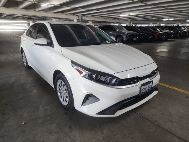 Used 2023 Kia Forte LX FWD image 2