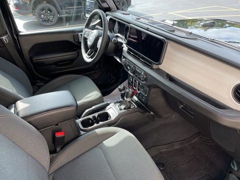 Certified 2024 Jeep Wrangler Willys image 17