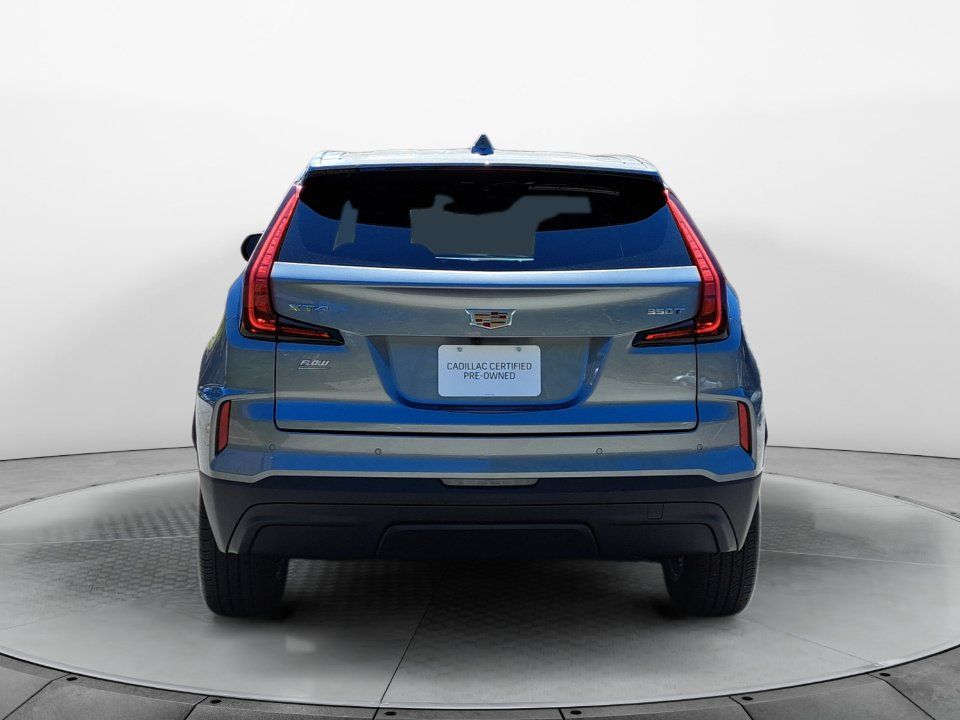 Certified 2024 Cadillac XT4 Luxury w/ Cold Weather Package FWD image 6