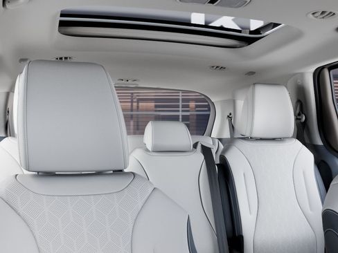 New 2026 Kia Carnival SX FWD image 27