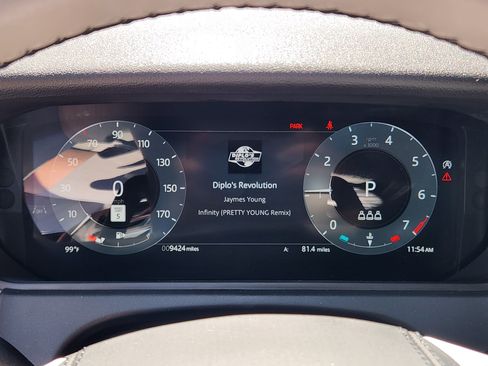 Certified 2026 Land Rover Range Rover Velar S AWD/4WD image 19