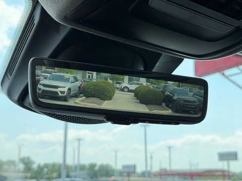 Used 2023 RAM 1500 Limited AWD/4WD image 29