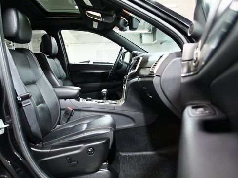 Used 2014 Jeep Grand Cherokee Limited image 21