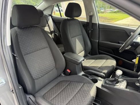 Used 2021 Kia Rio S FWD image 27