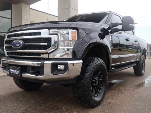 Used 2021 Ford F250 Lariat w/ Tremor Off-Road Package AWD/4WD image 2