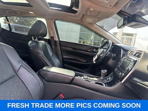 Used 2020 Nissan Maxima Platinum w/ Sport Mat Group FWD image 9