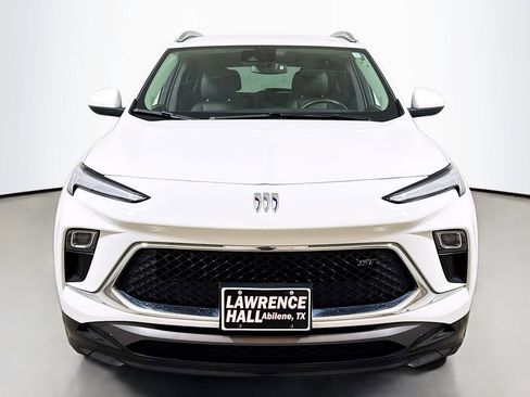 Used 2024 Buick Encore GX Sport Touring image 2