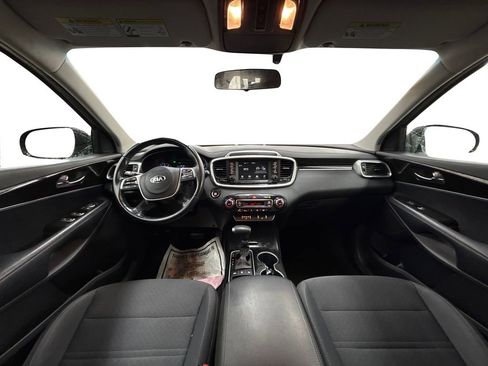Used 2020 Kia Sorento S image 17