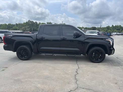 Used 2023 Toyota Tundra SR5 image 4