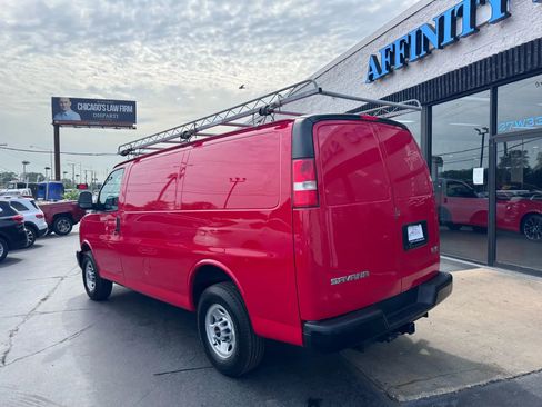 Used 2017 GMC Savana 3500 image 3