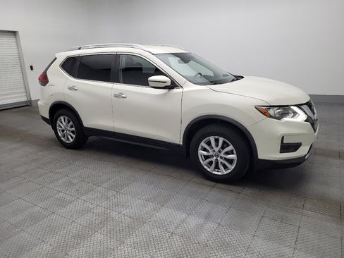 Used 2019 Nissan Rogue SV image 11
