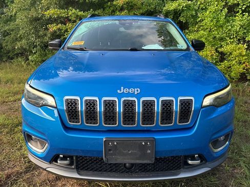 Used 2022 Jeep Cherokee Limited w/ Elite Package AWD/4WD image 2