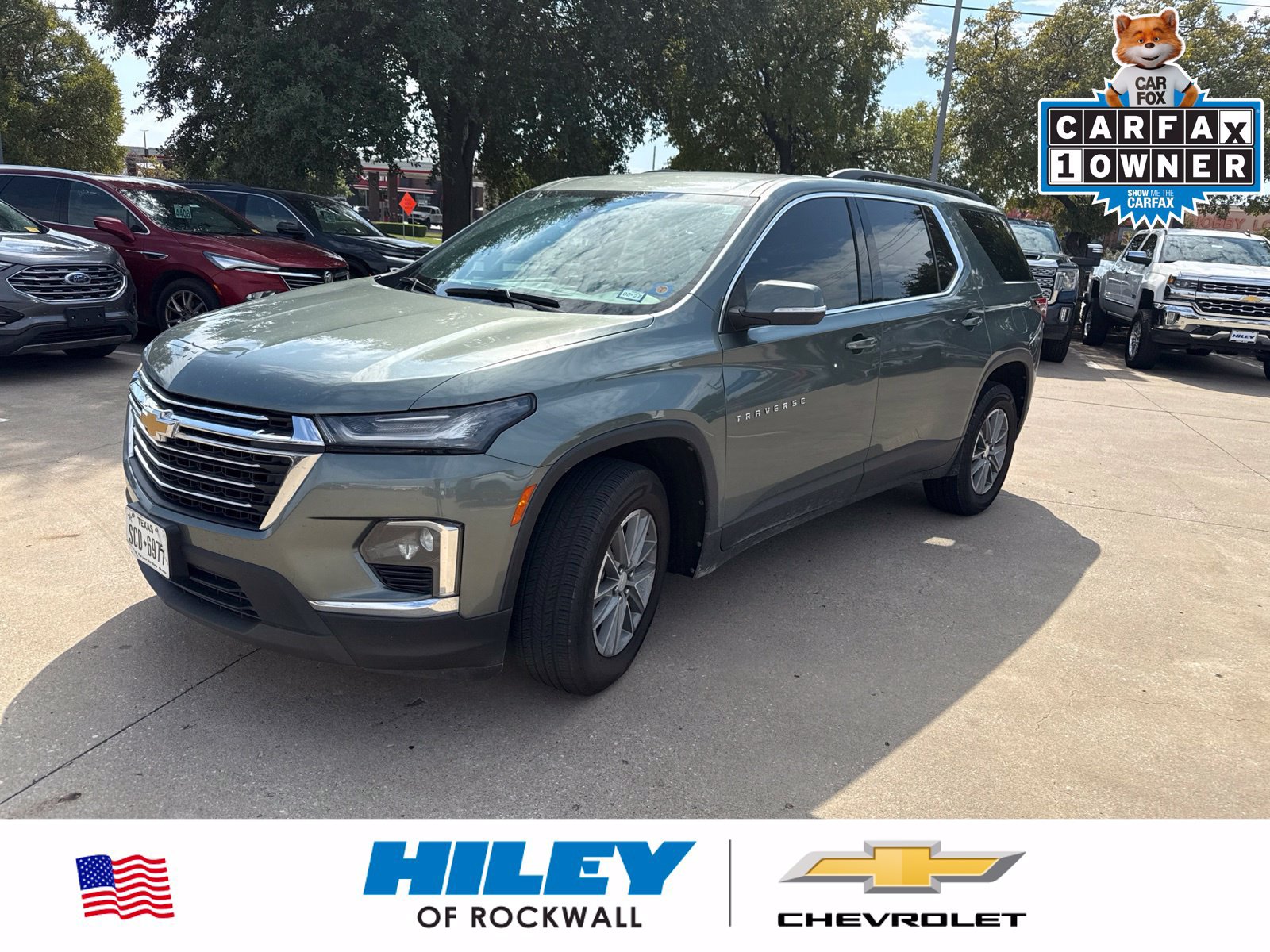 Used 2023 Chevrolet Traverse LT FWD image 1