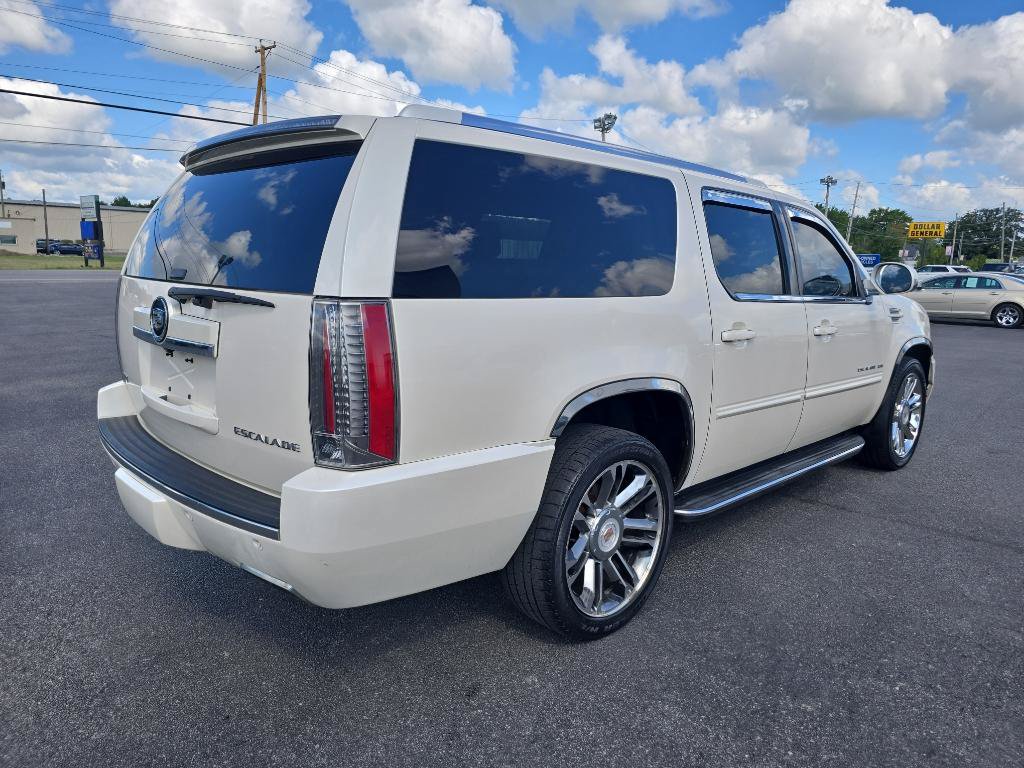 Used 2012 Cadillac Escalade ESV Luxury AWD/4WD image 8