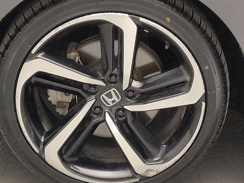 Used 2018 Honda Accord Sport image 31