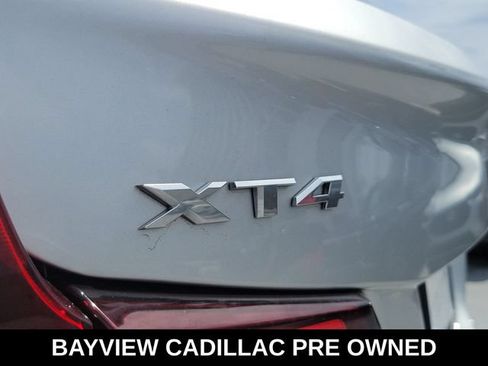 Used 2021 Cadillac XT4 Premium Luxury FWD image 11