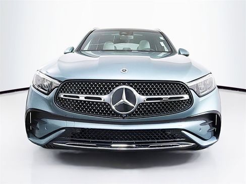 New 2026 Mercedes-Benz GLC 300 4MATIC image 2