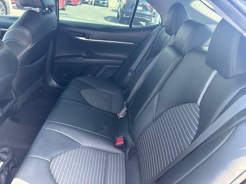 Used 2022 Toyota Camry SE w/ Carpet Mat Package (TMS) FWD image 10