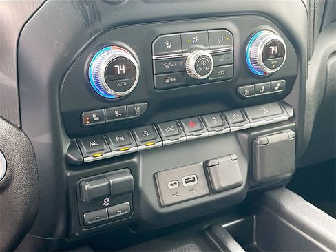 Used 2020 GMC Sierra 1500 AT4 w/ AT4 Premium Package image 16