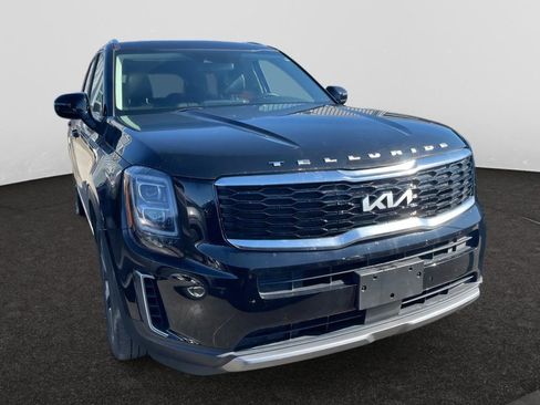 Used 2022 Kia Telluride EX w/ EX Premium Package image 5