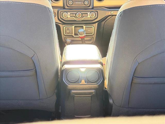 Used 2021 Jeep Wrangler Sport AWD/4WD image 18