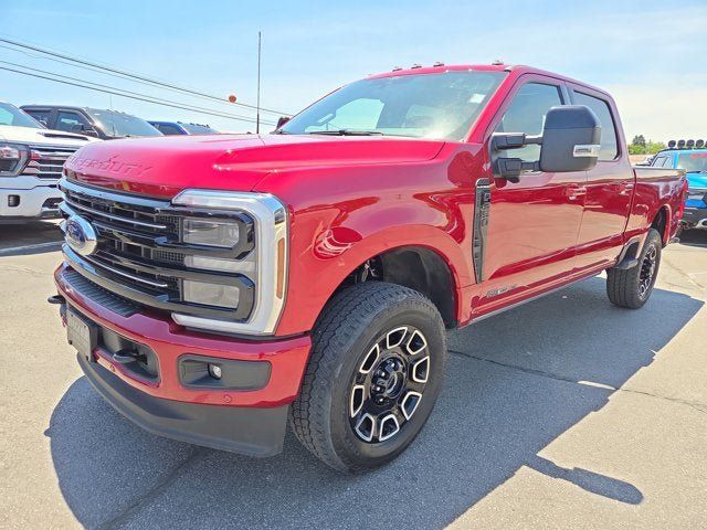 Used 2025 Ford F350 Platinum AWD/4WD image 2